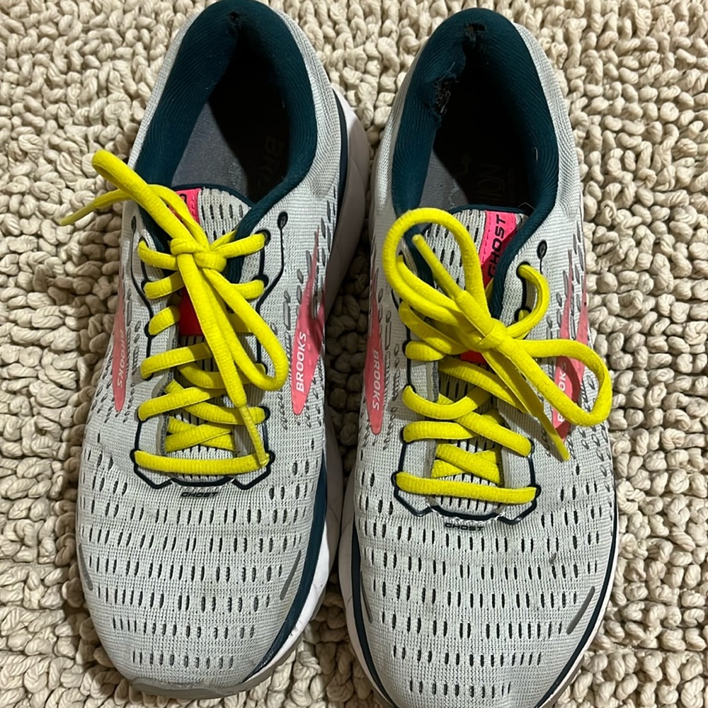 Brooks Ghost 13 Ice Blue Running Jogging Walking Trail Shoes Size 8 Women’s